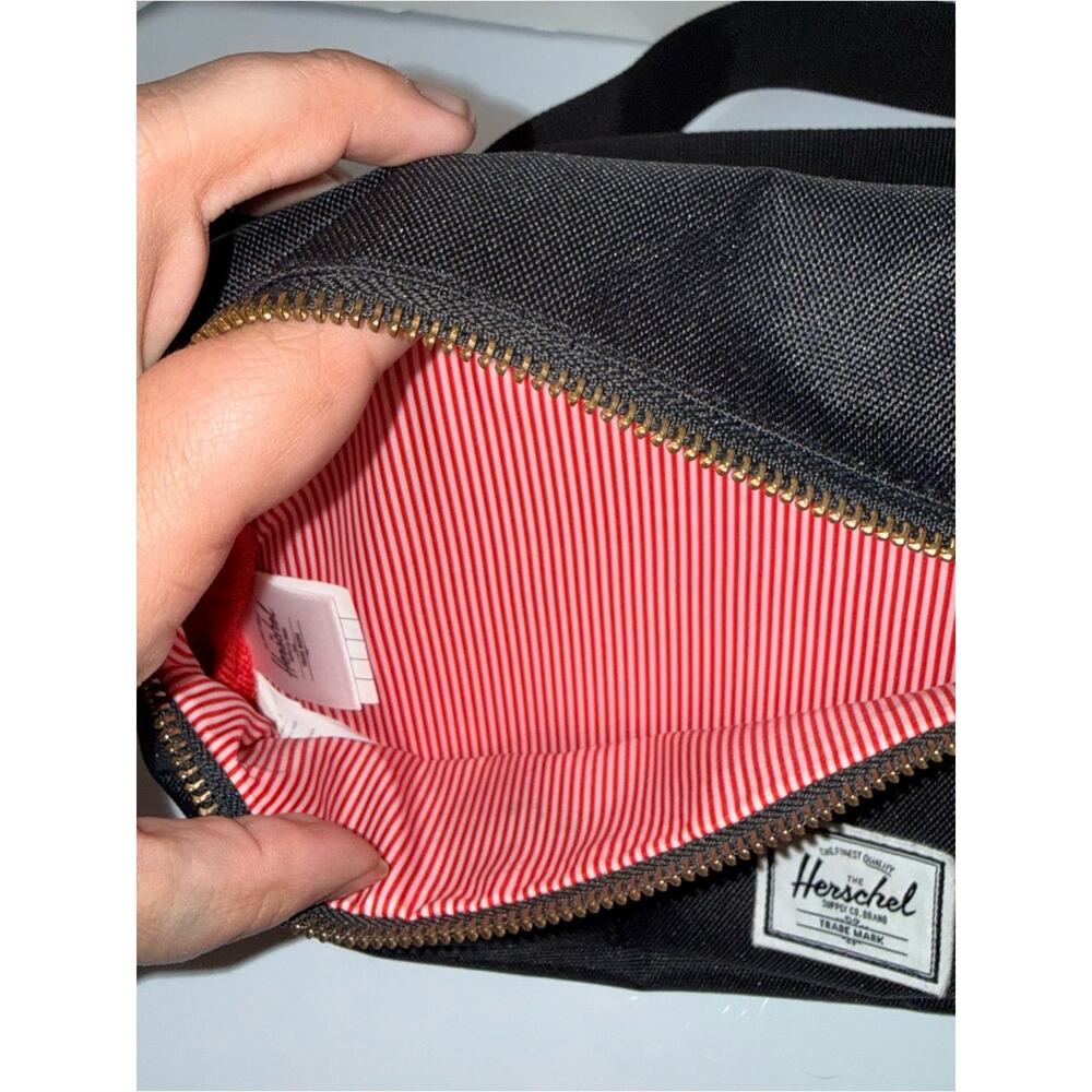 Herschel Supply Company Classic Adjustable Black Waist Pack Belt Bag Fanny Pack View 3